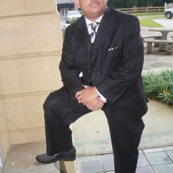 Meet your Posher, Robert - Picture 1 of 1